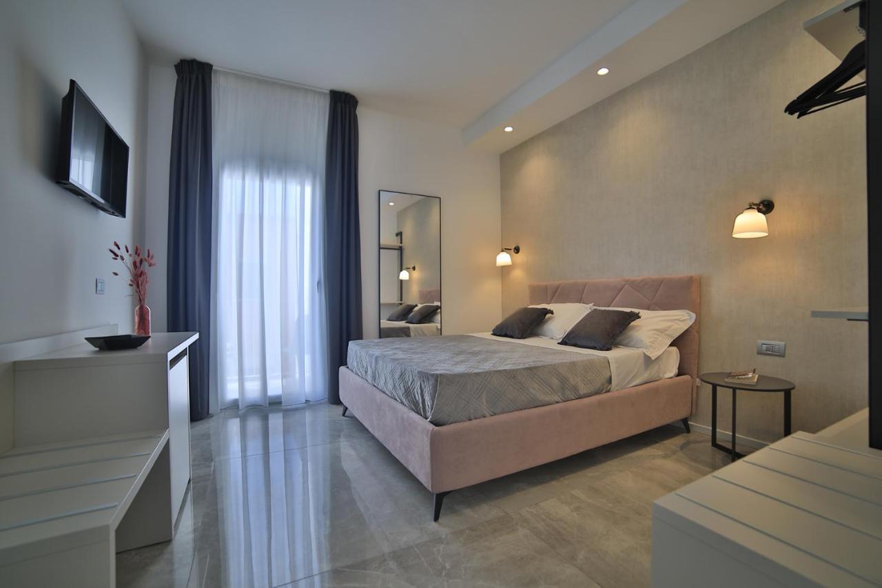 Calaluna Rooms Porto Cesareo Buitenkant foto